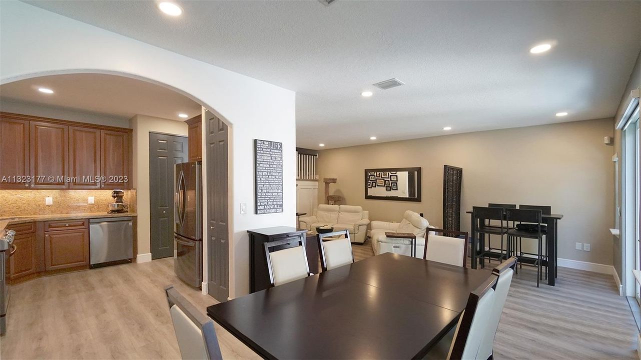 Recently Sold: $774,900 (3 beds, 3 baths, 2344 Square Feet)