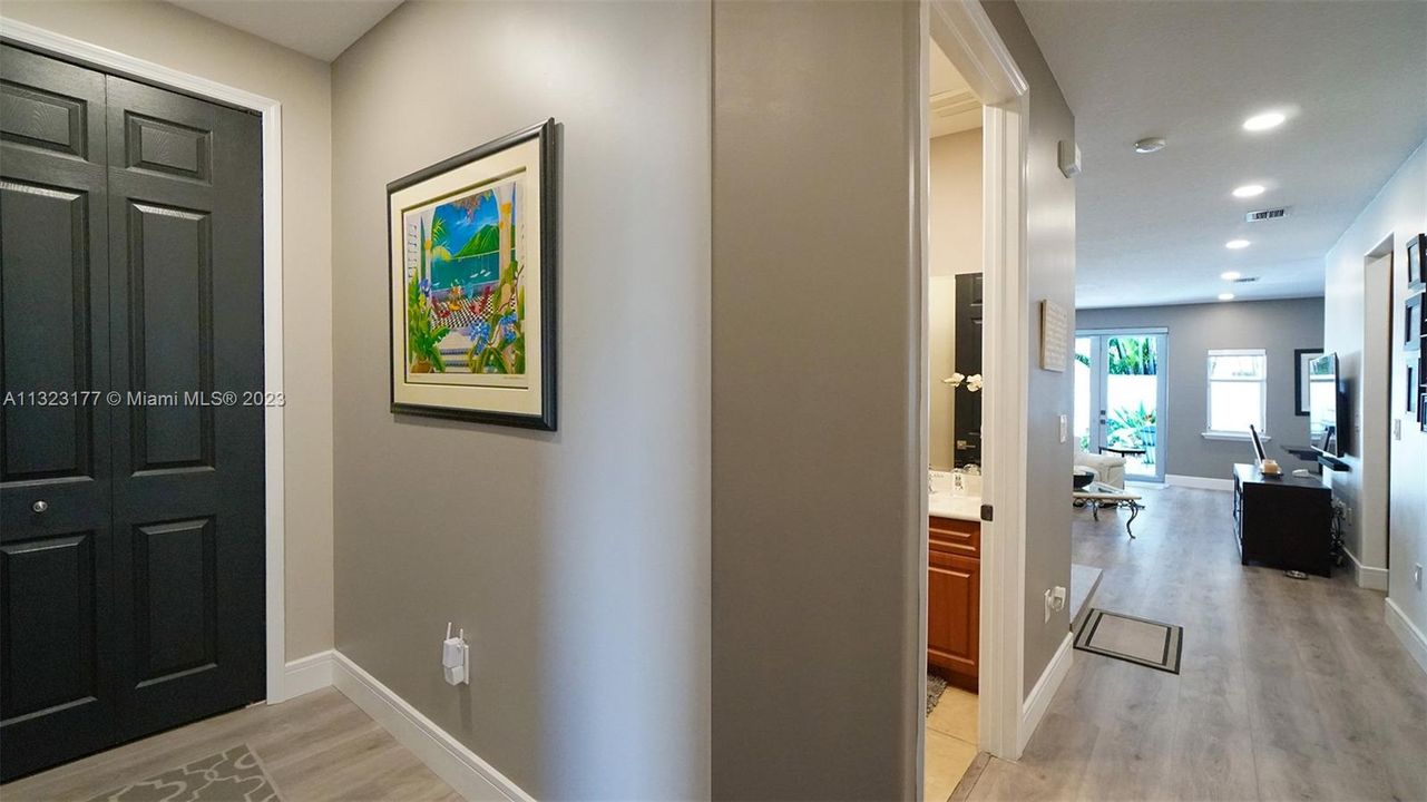 Recently Sold: $774,900 (3 beds, 3 baths, 2344 Square Feet)