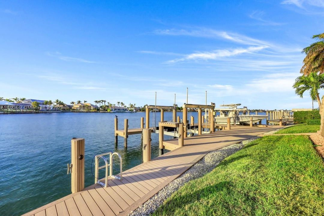 Recently Sold: $6,800,000 (5 beds, 4 baths, 4860 Square Feet)