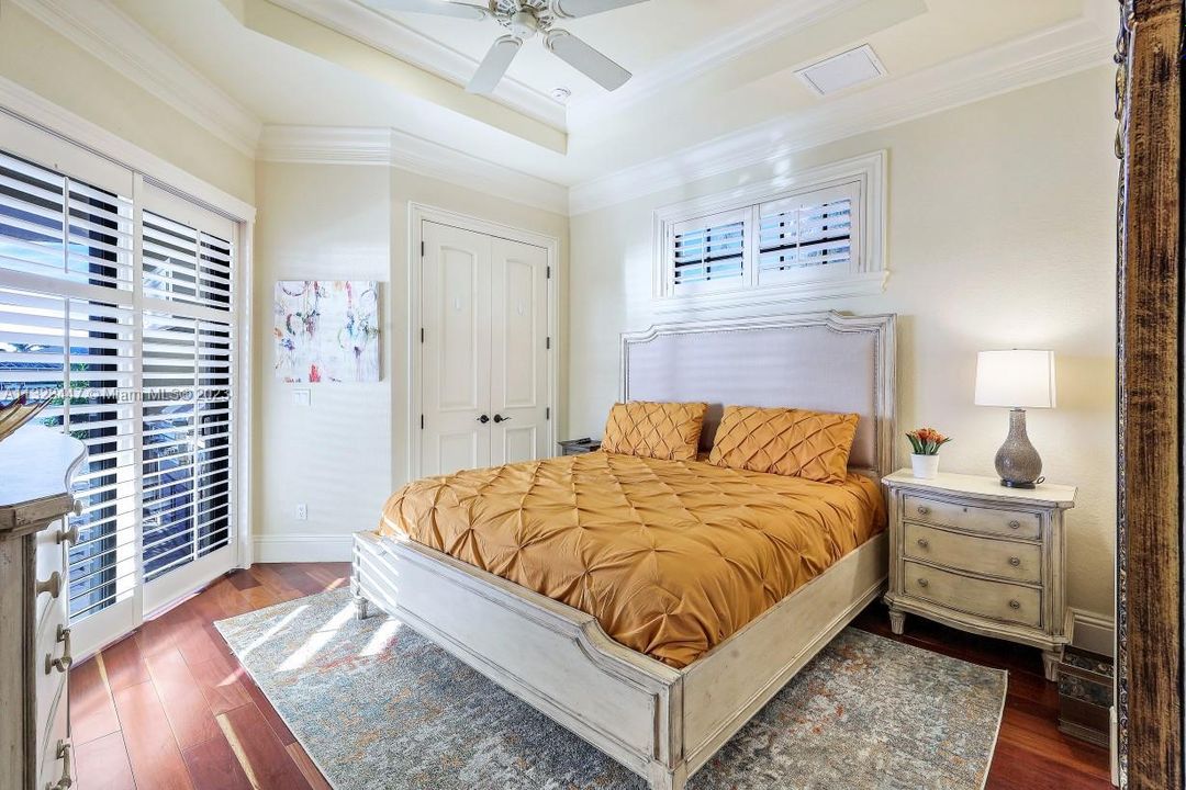 Recently Sold: $6,800,000 (5 beds, 4 baths, 4860 Square Feet)