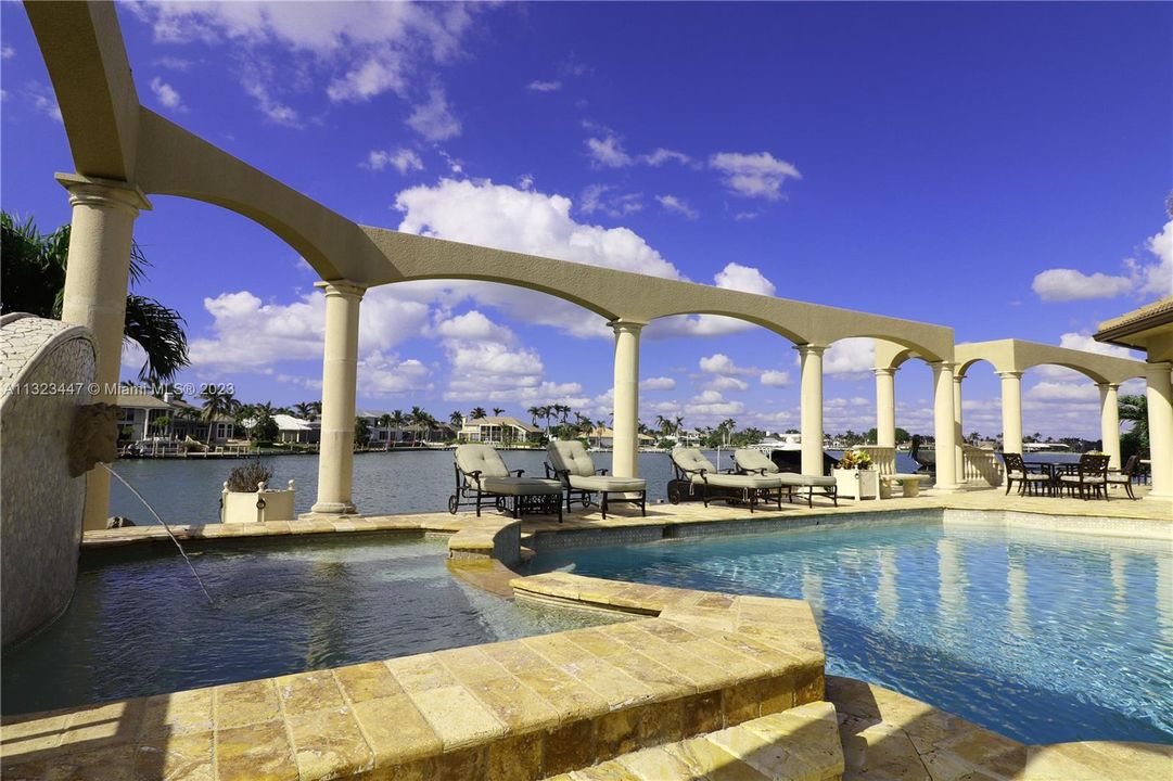 Recently Sold: $6,800,000 (5 beds, 4 baths, 4860 Square Feet)