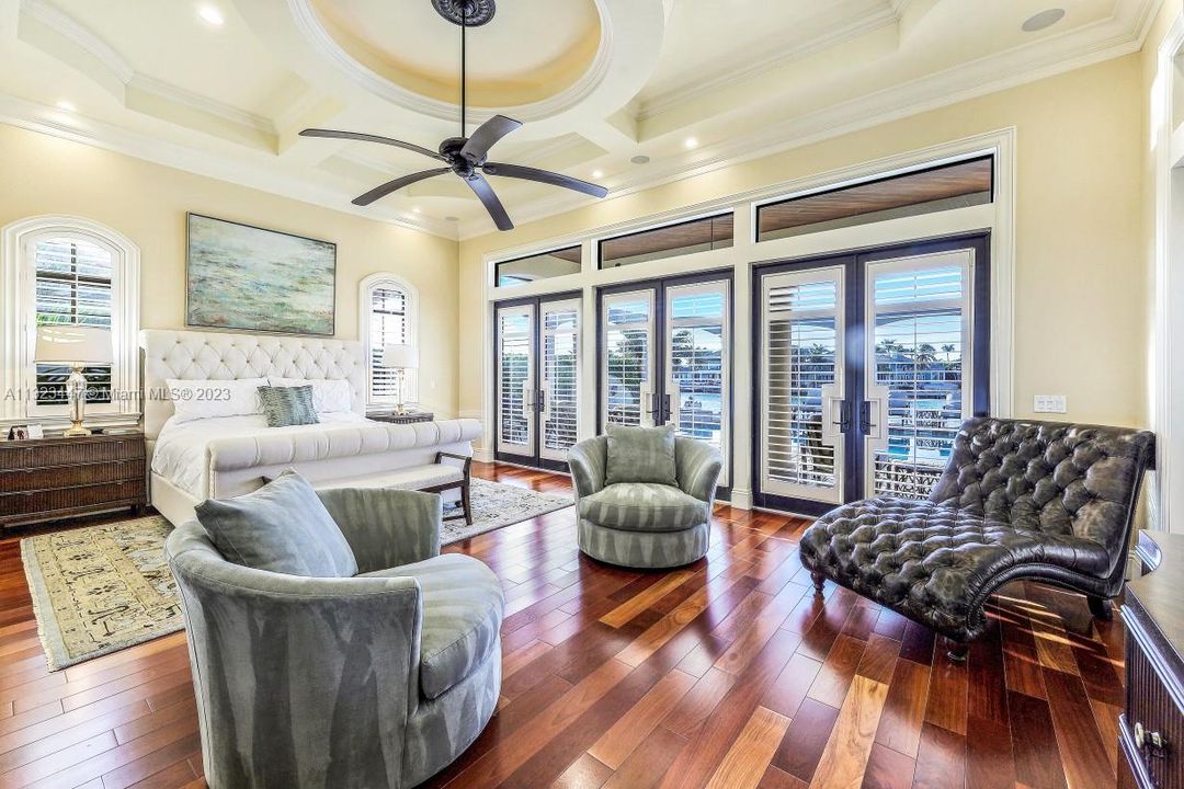 Recently Sold: $6,800,000 (5 beds, 4 baths, 4860 Square Feet)