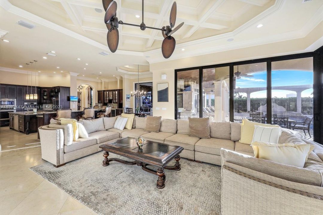 Recently Sold: $6,800,000 (5 beds, 4 baths, 4860 Square Feet)