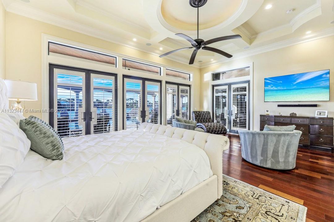 Recently Sold: $6,800,000 (5 beds, 4 baths, 4860 Square Feet)