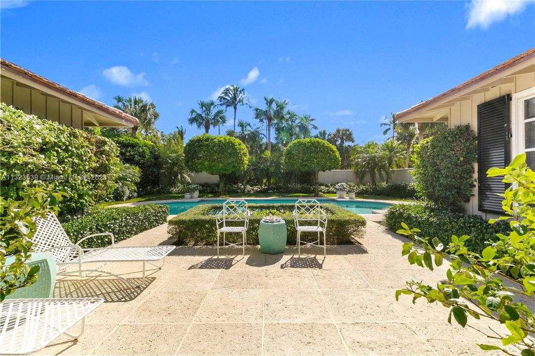 Recently Sold: $6,500,000 (3 beds, 3 baths, 2789 Square Feet)