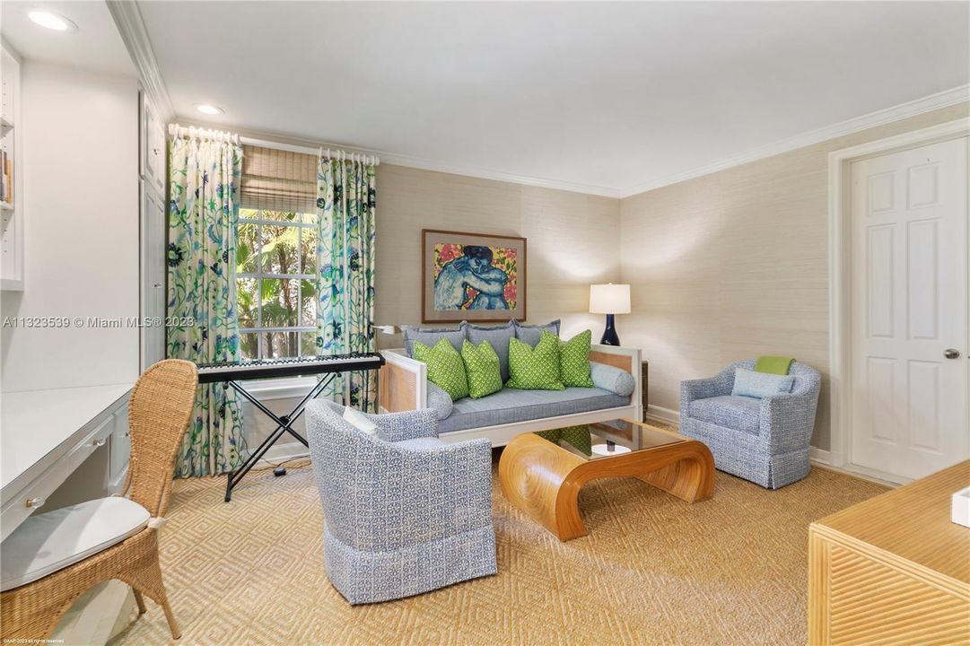 Recently Sold: $6,500,000 (3 beds, 3 baths, 2789 Square Feet)