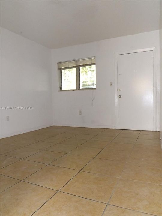 Recently Rented: $1,600 (1 beds, 1 baths, 8237 Square Feet)