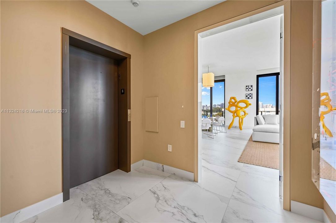 Recently Sold: $6,690,000 (3 beds, 4 baths, 2978 Square Feet)