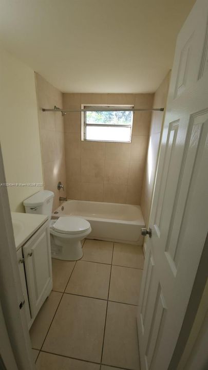 最近租的: $2,000 (2 贝兹, 2 浴室, 980 平方英尺)