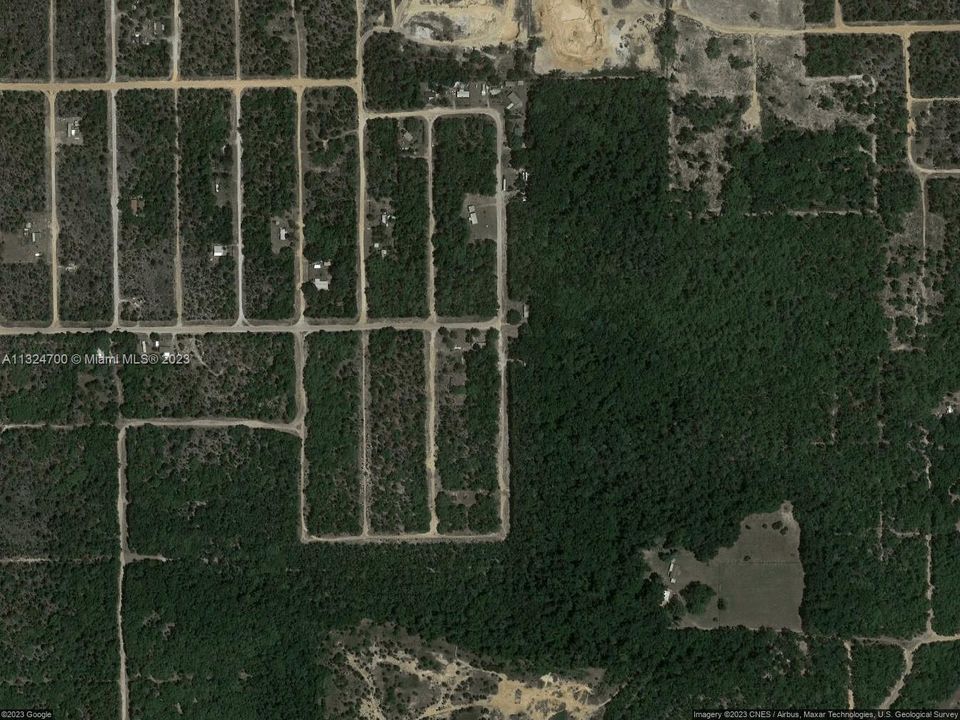 Недавно продано: $3,000 (0.20 acres)