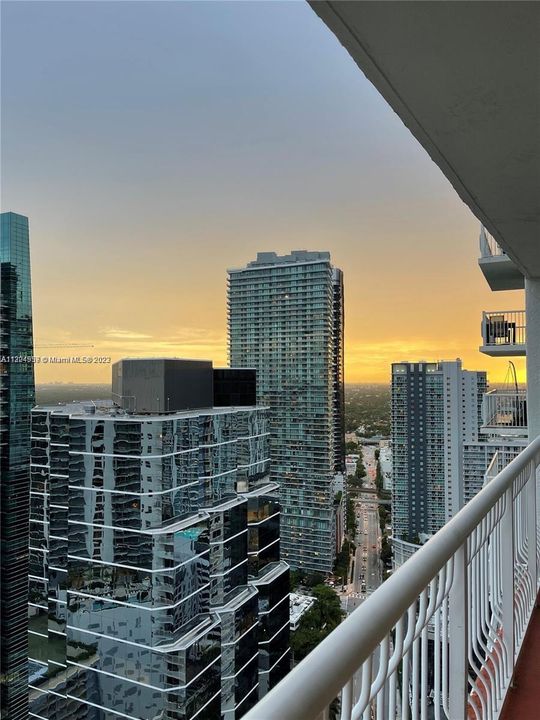 Recently Sold: $630,000 (1 beds, 1 baths, 825 Square Feet)