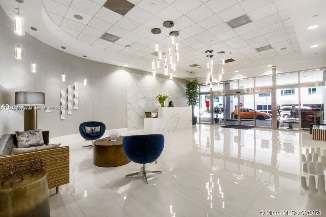 Recently Sold: $630,000 (1 beds, 1 baths, 825 Square Feet)
