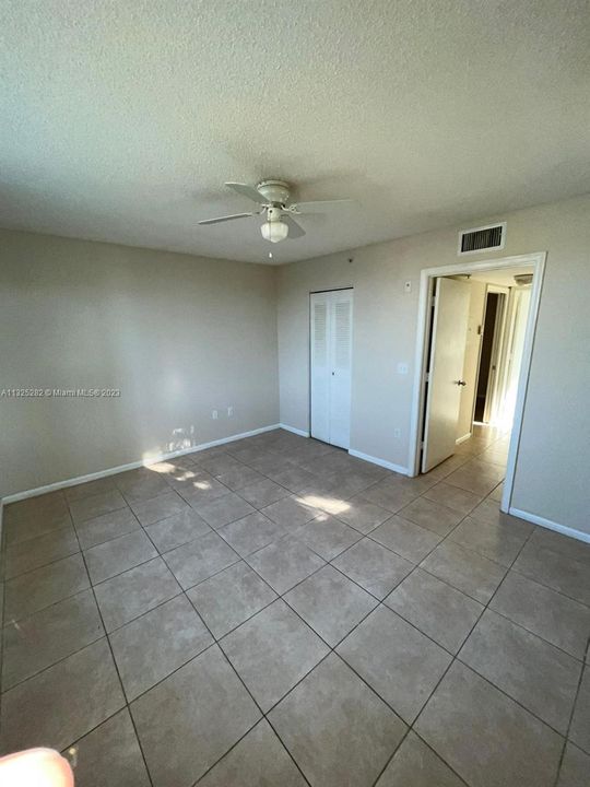 Recently Rented: $1,900 (1 beds, 1 baths, 665 Square Feet)