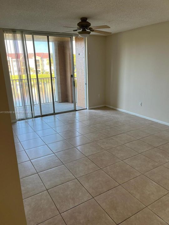 Recently Rented: $1,900 (1 beds, 1 baths, 665 Square Feet)