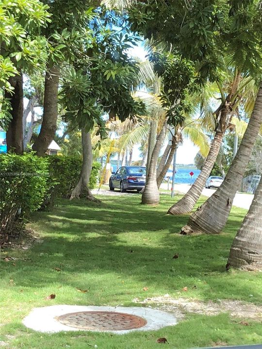 Recently Sold: $650,000 (2 beds, 2 baths, 1296 Square Feet)