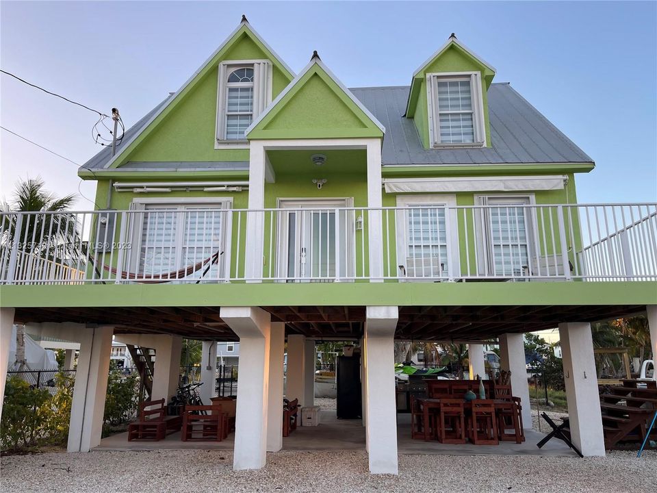 Recently Rented: $5,000 (4 beds, 2 baths, 1401 Square Feet)