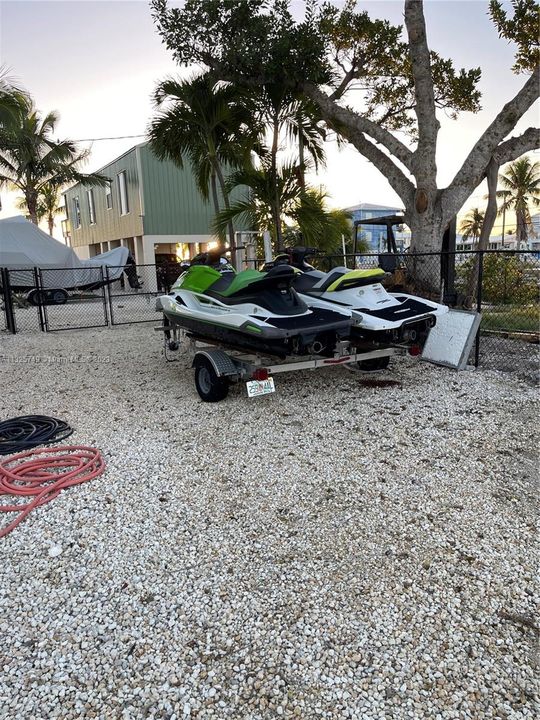 Recently Rented: $5,000 (4 beds, 2 baths, 1401 Square Feet)