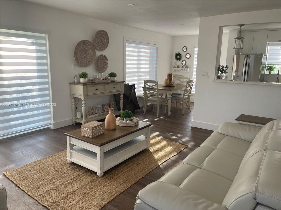 Recently Rented: $5,000 (4 beds, 2 baths, 1401 Square Feet)