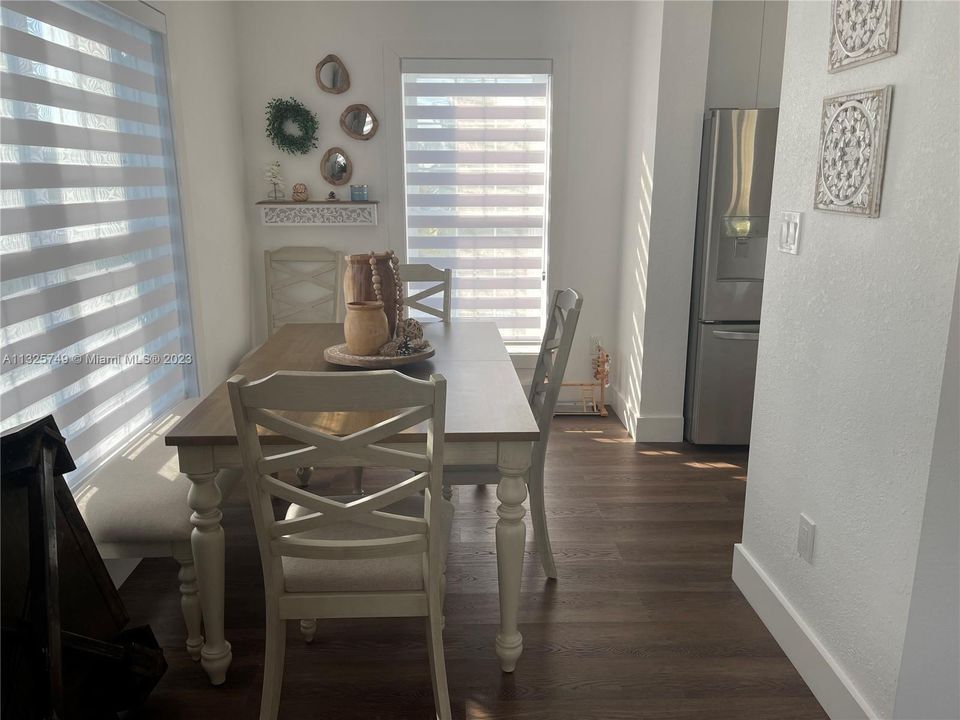 Recently Rented: $5,000 (4 beds, 2 baths, 1401 Square Feet)