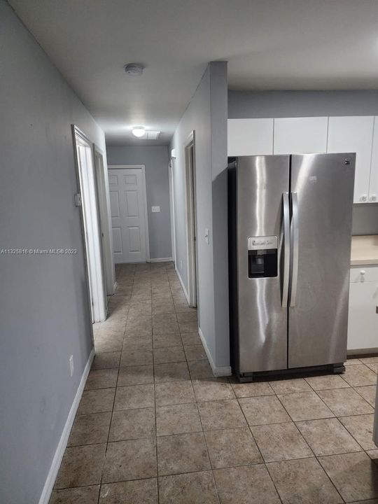 Recently Rented: $1,900 (3 beds, 2 baths, 0 Square Feet)