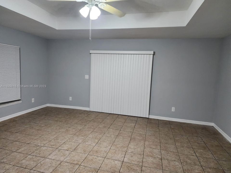 Recently Rented: $1,900 (3 beds, 2 baths, 0 Square Feet)