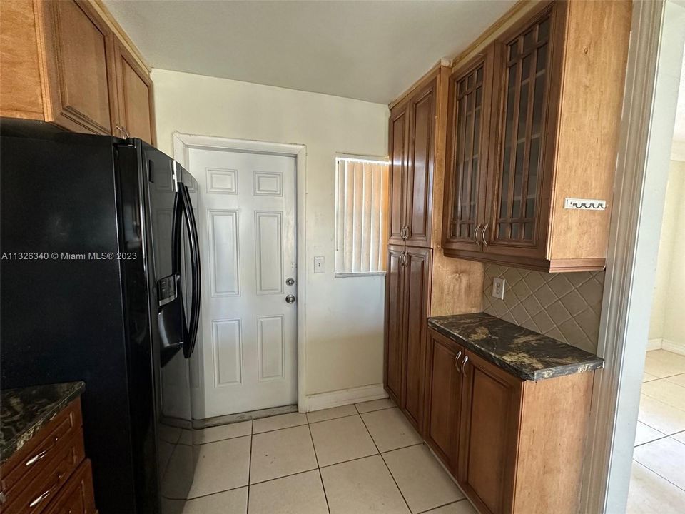 Recently Sold: $85,000 (1 beds, 1 baths, 730 Square Feet)
