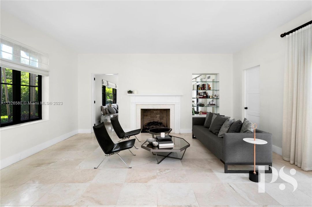 For Rent: $25,000 (4 beds, 4 baths, 3886 Square Feet)