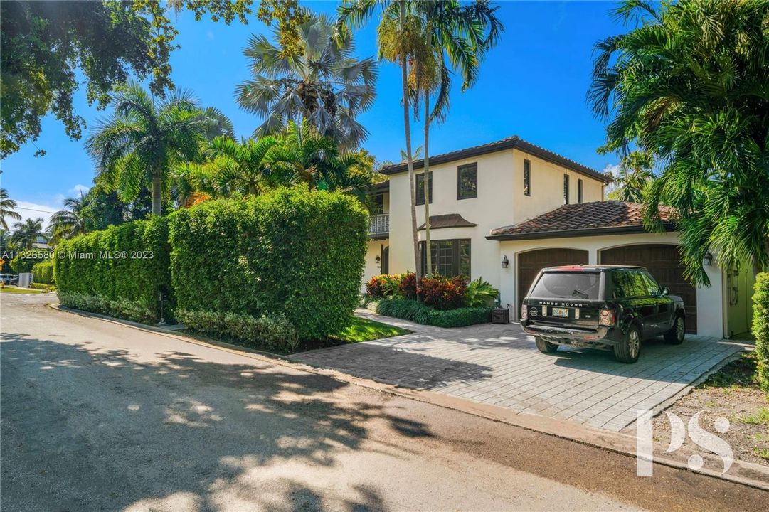 For Rent: $25,000 (4 beds, 4 baths, 3886 Square Feet)