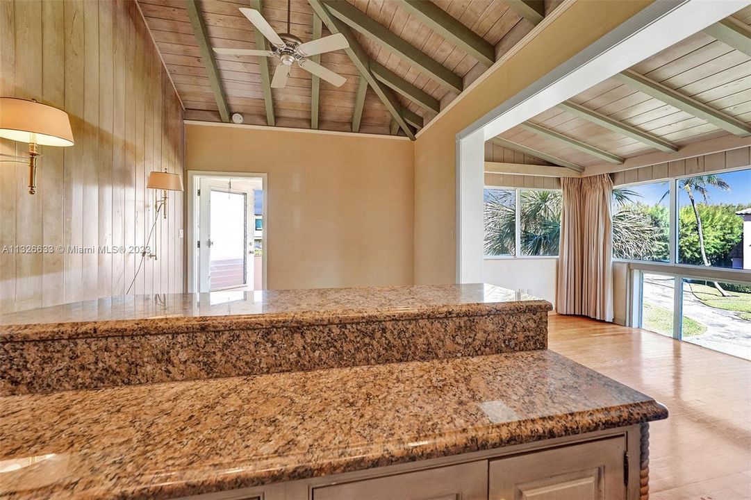 Vendido Recientemente: $720,000 (1 camas, 1 baños, 480 Pies cuadrados)