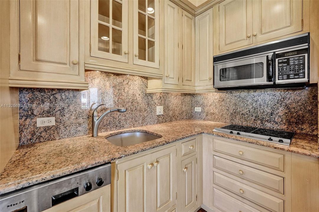 Vendido Recientemente: $720,000 (1 camas, 1 baños, 480 Pies cuadrados)