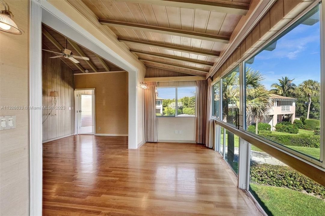 Vendido Recientemente: $720,000 (1 camas, 1 baños, 480 Pies cuadrados)