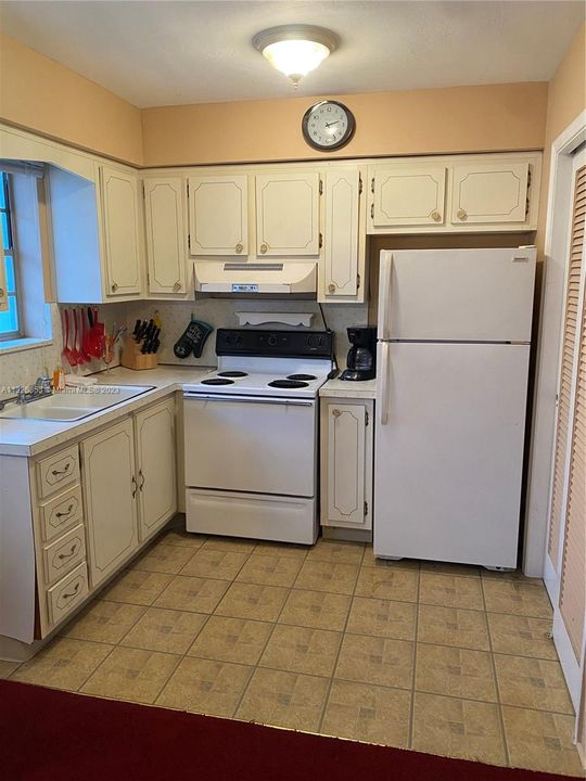 Recently Sold: $140,000 (1 beds, 1 baths, 672 Square Feet)