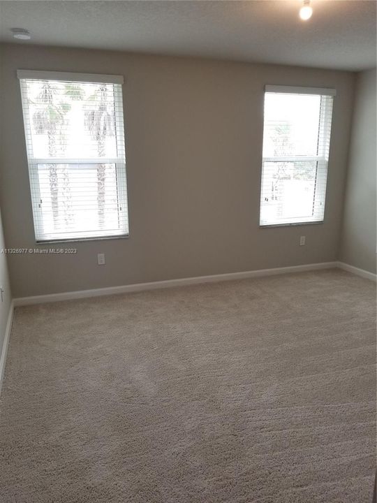 Recently Rented: $2,500 (3 beds, 2 baths, 0 Square Feet)