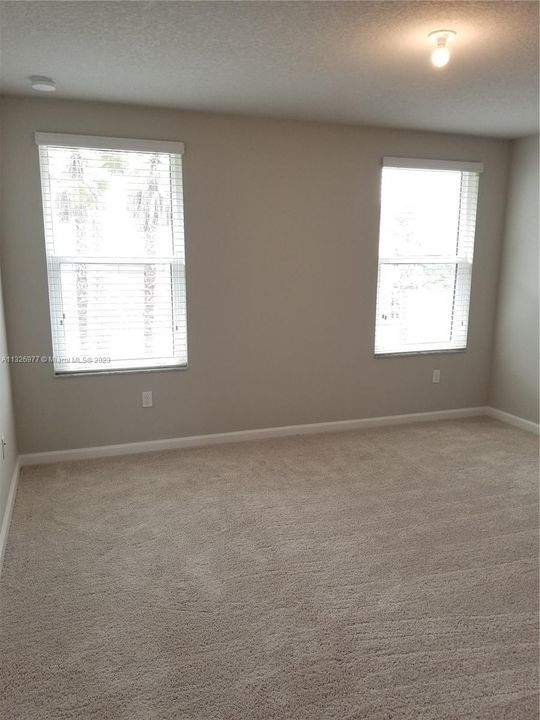 Recently Rented: $2,500 (3 beds, 2 baths, 0 Square Feet)