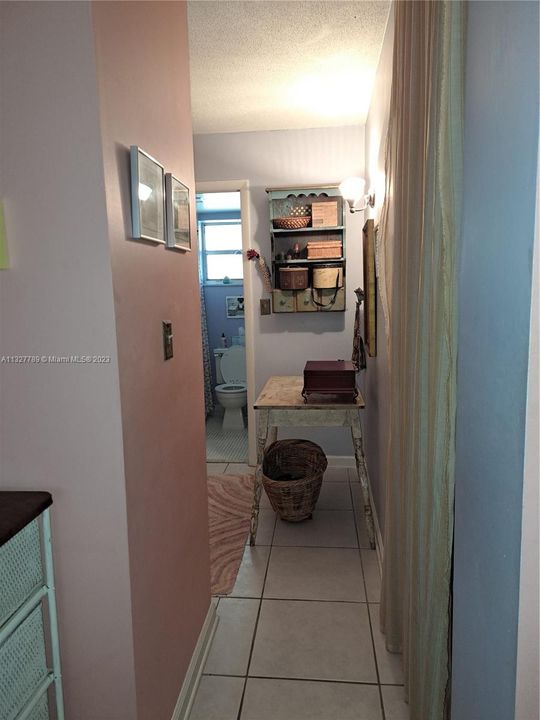 Recently Sold: $190,000 (1 beds, 1 baths, 812 Square Feet)