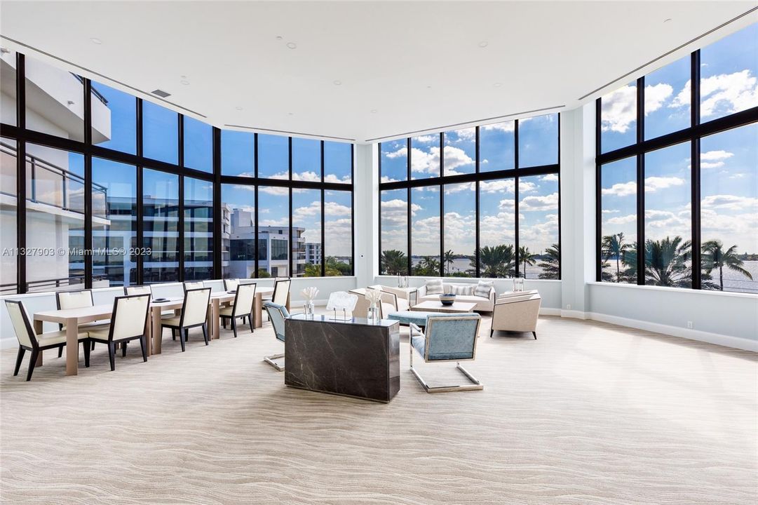 Recently Sold: $2,500,000 (2 beds, 3 baths, 2618 Square Feet)