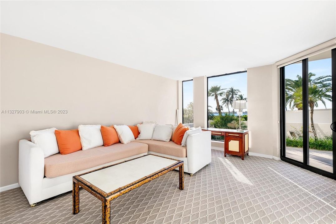 Recently Sold: $2,500,000 (2 beds, 3 baths, 2618 Square Feet)