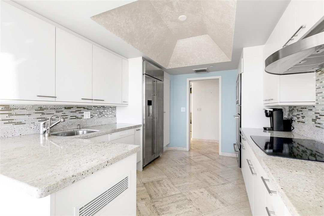 Recently Sold: $2,500,000 (2 beds, 3 baths, 2618 Square Feet)