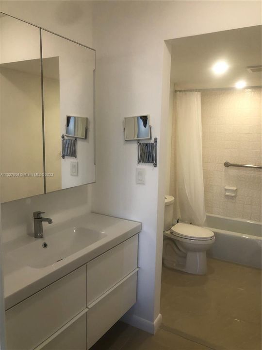 最近租的: $1,850 (1 贝兹, 1 浴室, 740 平方英尺)