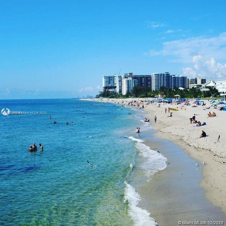 最近租的: $1,850 (1 贝兹, 1 浴室, 740 平方英尺)