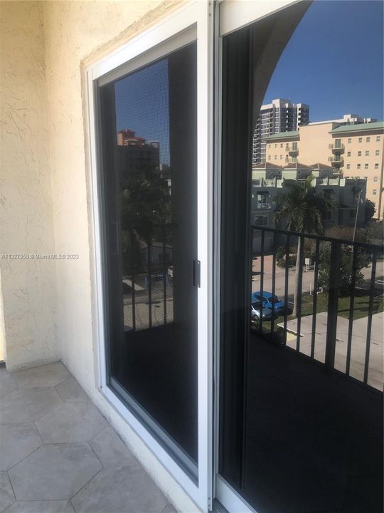 最近租的: $1,850 (1 贝兹, 1 浴室, 740 平方英尺)