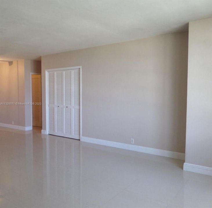 En Venta: $279,900 (0 camas, 1 baños, 682 Pies cuadrados)