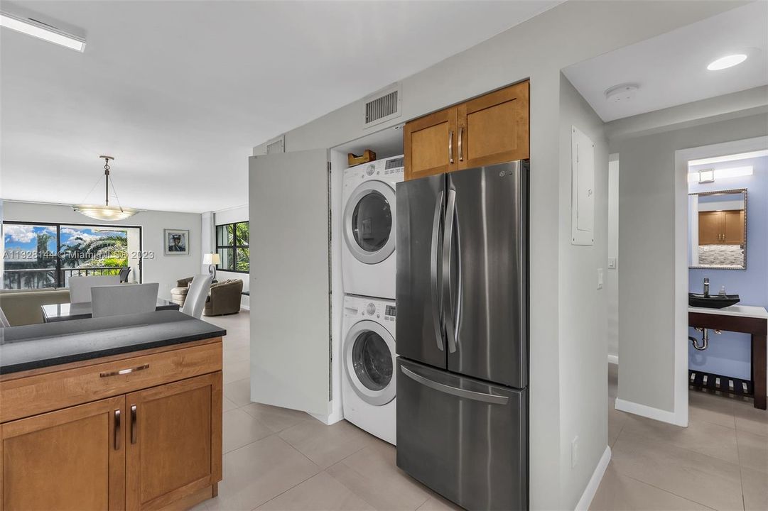 Recently Sold: $769,000 (2 beds, 2 baths, 1344 Square Feet)