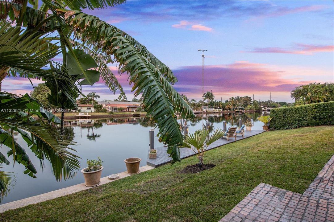 En Venta: $1,195,000 (3 camas, 3 baños, 1976 Pies cuadrados)
