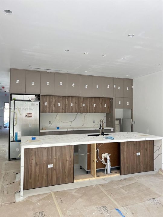 Recientemente alquilado: $10,500 (4 camas, 4 baños, 0 Pies cuadrados)