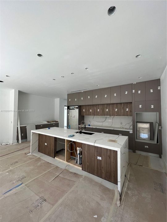 Recientemente alquilado: $10,500 (4 camas, 4 baños, 0 Pies cuadrados)