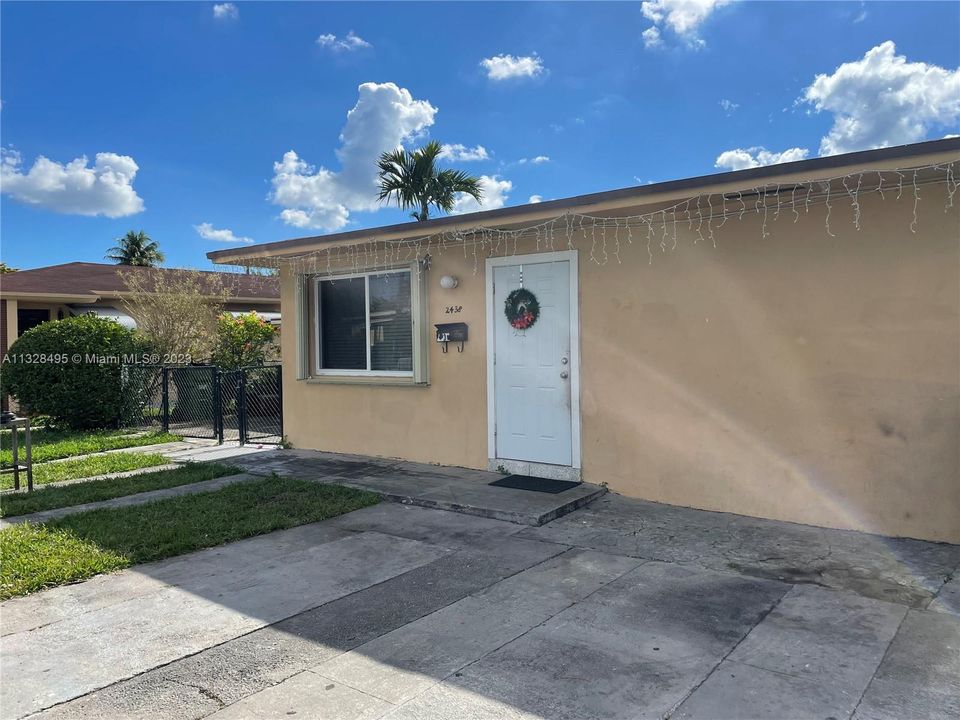 Recently Sold: $650,000 (0 beds, 0 baths, 1968 Square Feet)