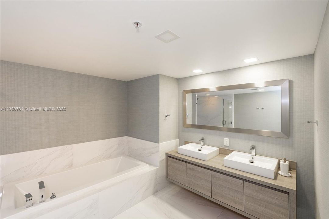 Недавно арендовано: $7,000 (3 спален, 2 ванн, 1705 Квадратных фут)