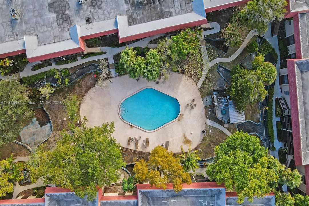 Vendido Recientemente: $239,000 (2 camas, 2 baños, 1400 Pies cuadrados)