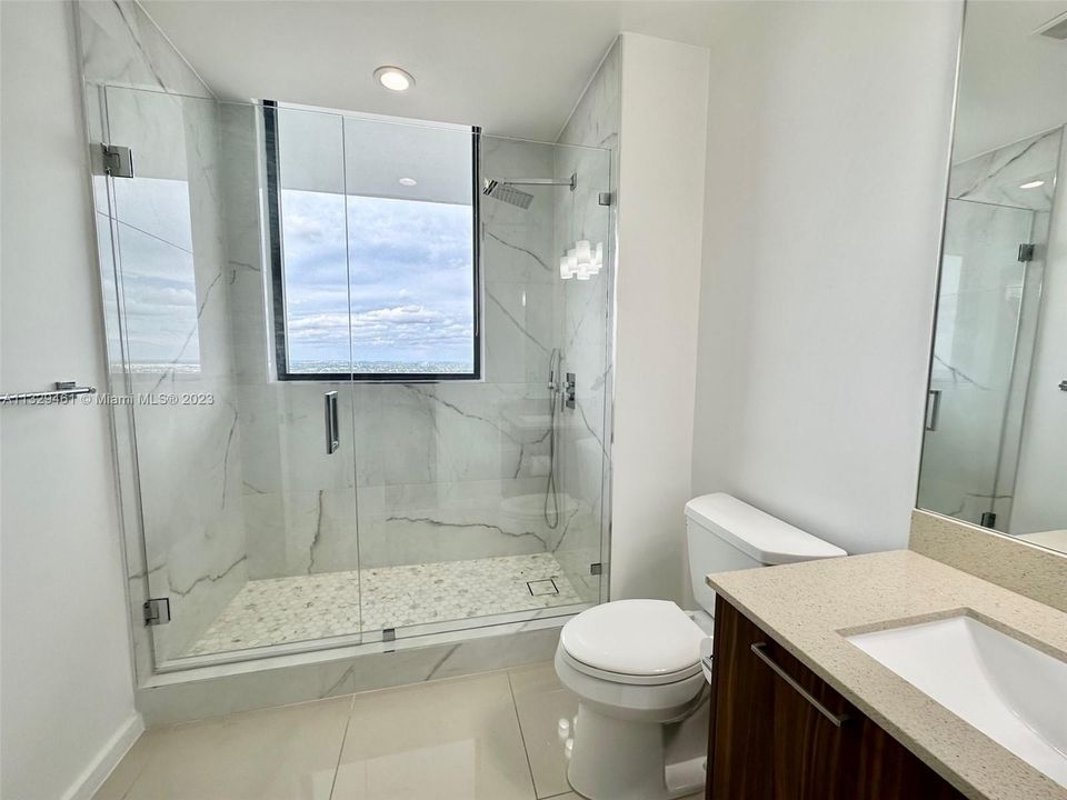 Recientemente alquilado: $4,200 (3 camas, 2 baños, 1557 Pies cuadrados)